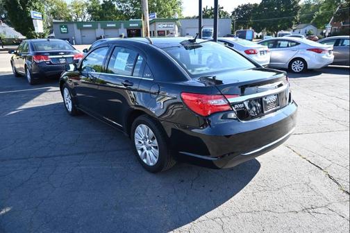 2012 Chrysler 200 LX