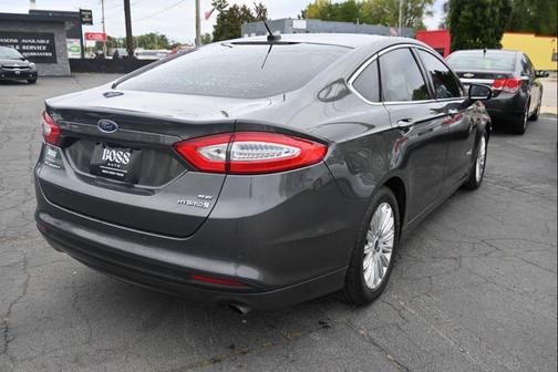 2016 Ford Fusion Hybrid SE
