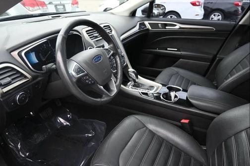 2016 Ford Fusion Hybrid SE