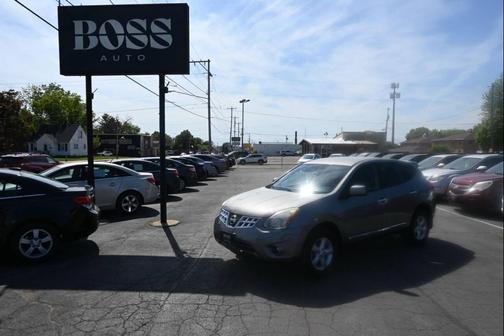 Gray 2013 Nissan Rogue S