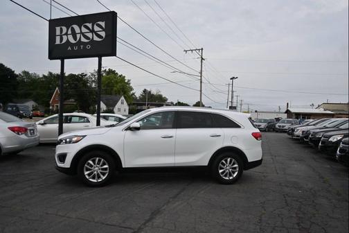 2017 Kia Sorento LX