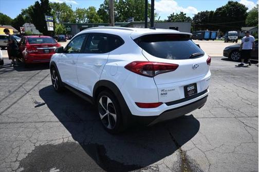 2016 Hyundai TUCSON Sport