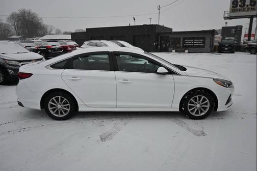 2018 Hyundai SONATA SE