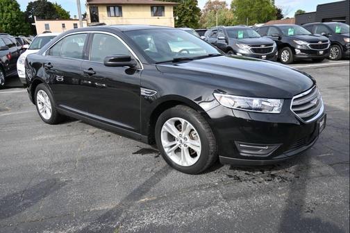 2015 Ford Taurus SEL