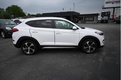 2017 Hyundai TUCSON Sport