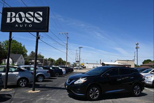Black 2017 Nissan Murano S SUV