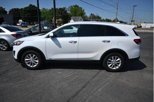 2017 Kia Sorento LX
