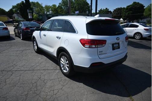 2017 Kia Sorento LX