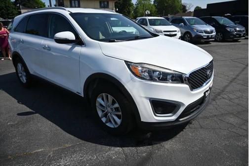 2017 Kia Sorento LX