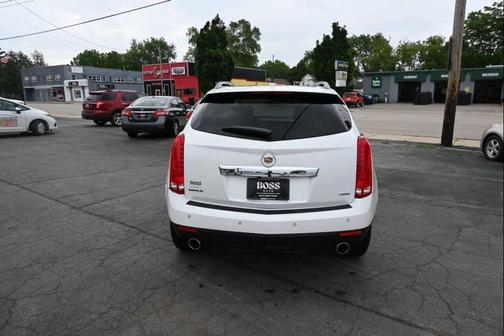 White 2014 Cadillac SRX Luxury Collection