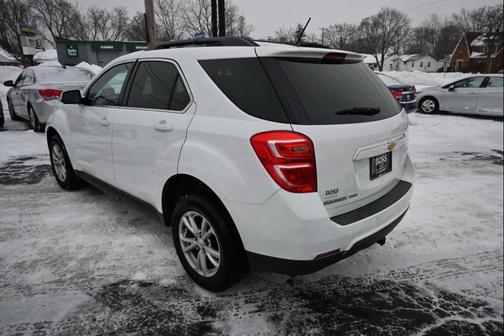 Summit White 2017 Chevrolet Equinox 1LT