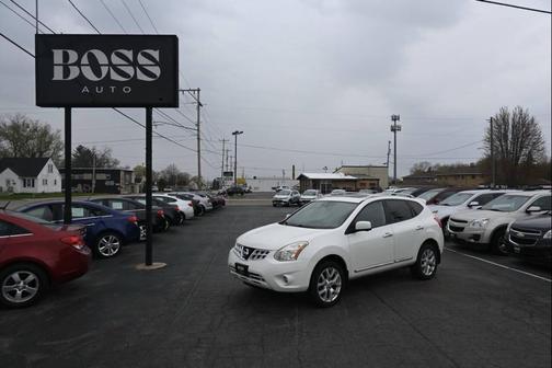 Off White 2012 Nissan Rogue SV w/SL Pkg