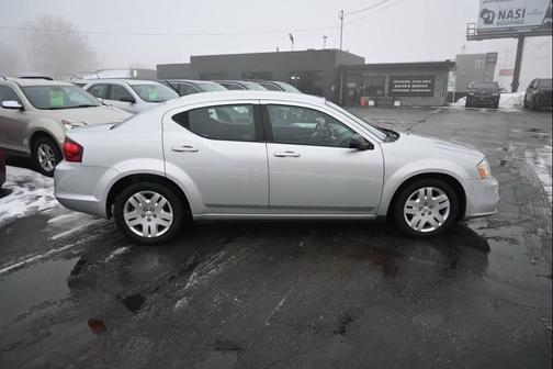 2012 Dodge Avenger SE