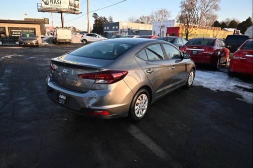 2020 Hyundai ELANTRA SE