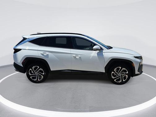 Serenity White Pearl 2026 Hyundai TUCSON Limited