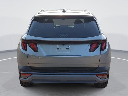 Shimmering Silver 2026 Hyundai TUCSON SEL