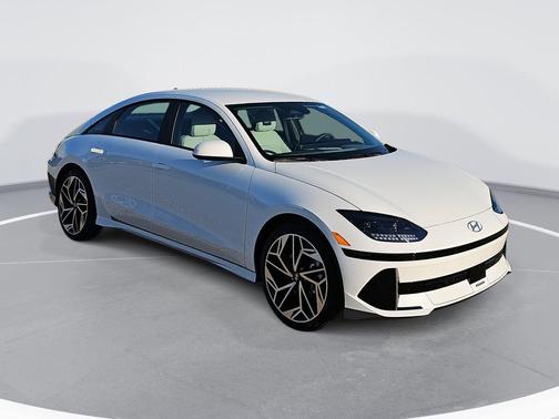 2025 Hyundai IONIQ 6 SEL