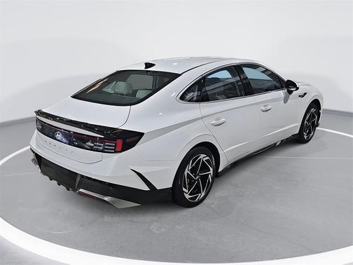 2026 Hyundai SONATA SEL