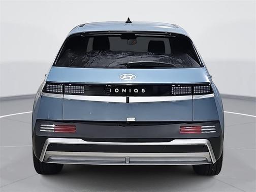 2026 Hyundai IONIQ 5 SE