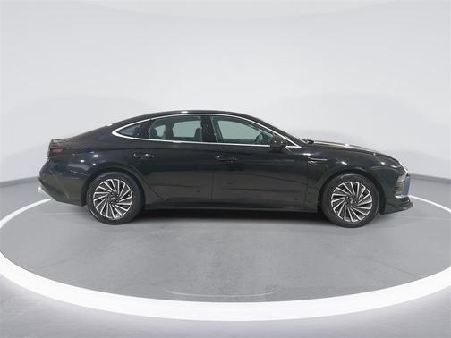 2024 Hyundai SONATA Hybrid SE