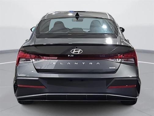 2025 Hyundai ELANTRA HEV SEL Sport
