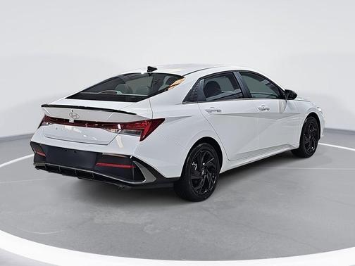 2026 Hyundai ELANTRA Sport