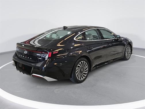 2026 Hyundai SONATA Hybrid SE
