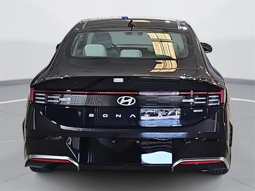 2026 Hyundai SONATA Hybrid SE