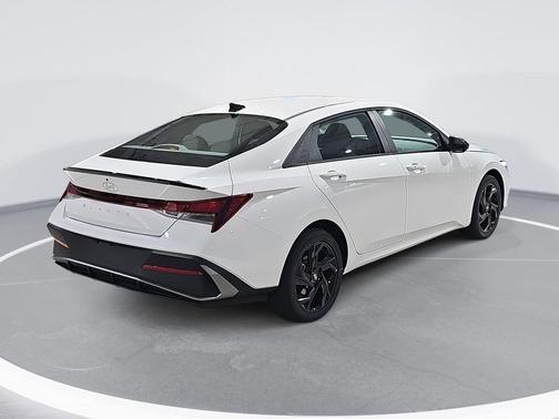 2026 Hyundai ELANTRA Sport