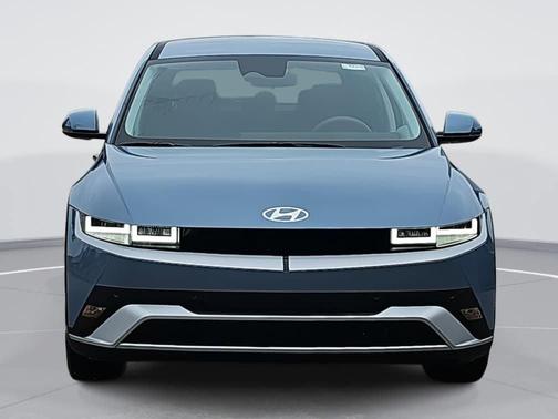 2026 Hyundai IONIQ 5 SE Standard Range