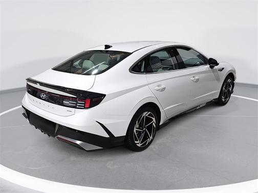 2026 Hyundai SONATA SEL