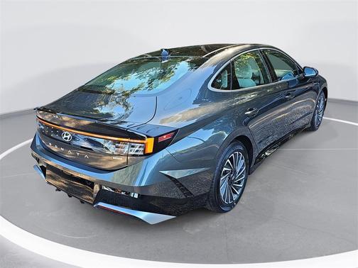 2026 Hyundai SONATA Hybrid SE