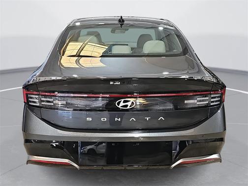 2026 Hyundai SONATA SEL