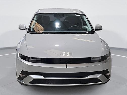 2026 Hyundai IONIQ 5 SE Standard Range