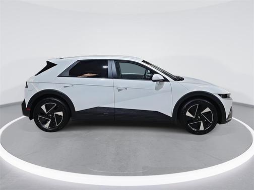 2026 Hyundai IONIQ 5 SE