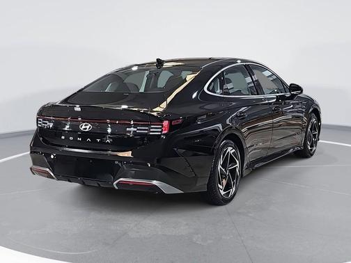2026 Hyundai SONATA SEL