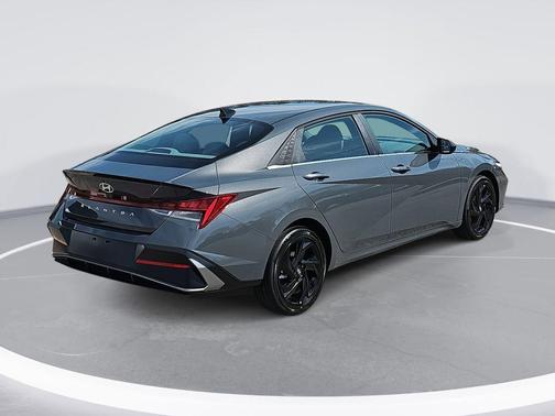 2026 Hyundai ELANTRA Sport