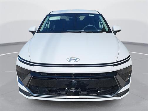 2026 Hyundai SONATA Hybrid Base
