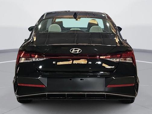 Abyss Black 2026 Hyundai ELANTRA Limited