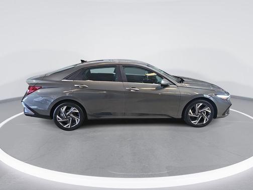 Amazon Gray 2026 Hyundai ELANTRA Limited