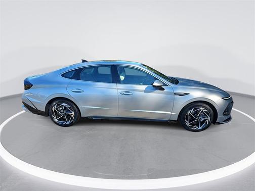 2026 Hyundai SONATA SEL