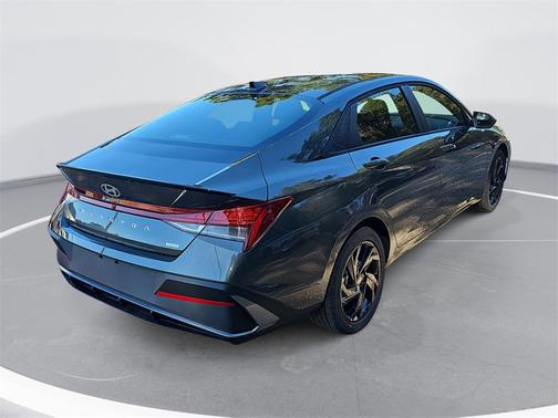 2026 Hyundai ELANTRA HEV SEL Sport