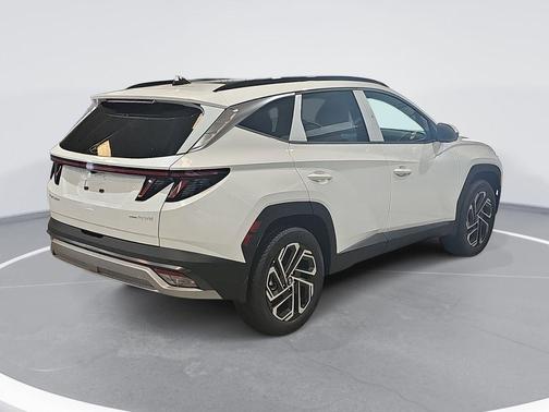 Creamy White Pearl 2026 Hyundai TUCSON Hybrid Limited