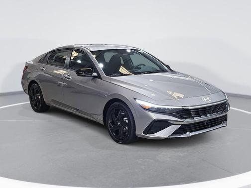 Fluid Metal 2026 Hyundai ELANTRA HEV SEL Sport