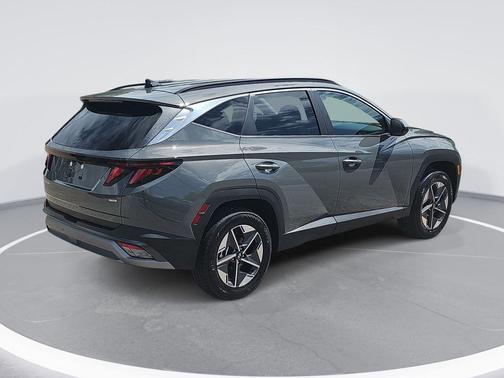 Hampton Gray 2026 Hyundai TUCSON SEL