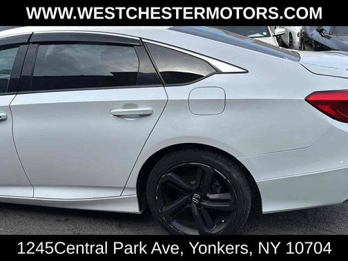 White 2022 Honda Accord Sport SE