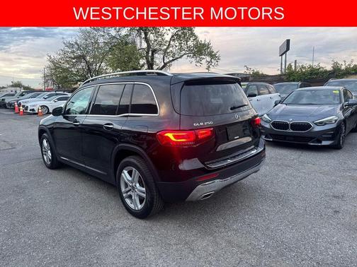 Black 2022 Mercedes-Benz GLB 250 Base 4MATIC