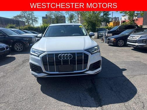 Glacier White Metallic 2023 Audi Q7 55 Premium Plus