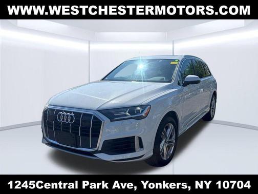 Glacier White Metallic 2023 Audi Q7 55 Premium Plus