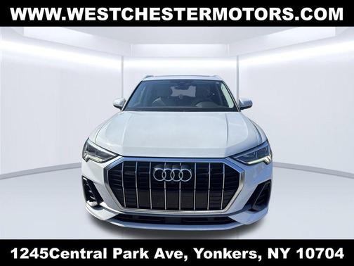 Glacier White Metallic 2022 Audi Q3 45 S line Premium